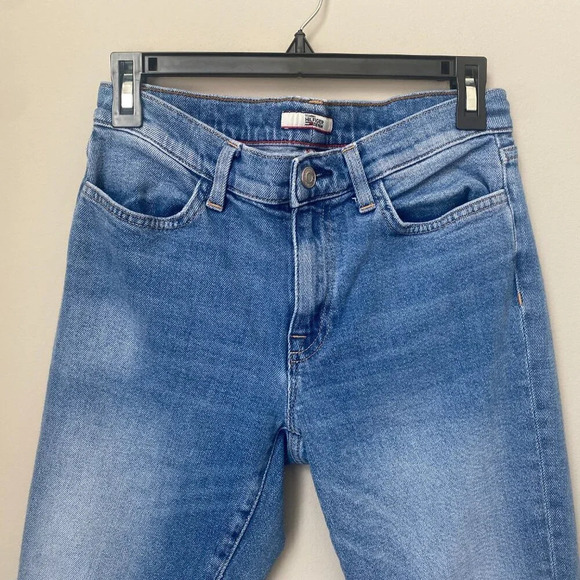 Tommy Hilfiger Denim Women's 6 Embroidered Distressed Raw Hem Stretch Blue Jeans - Picture 8 of 16